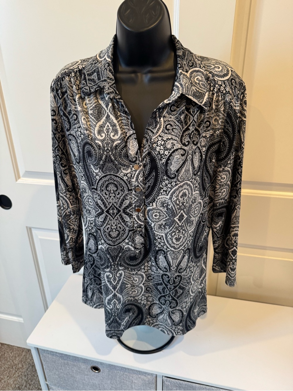 Alfani Black & White Paisley Button-Front Top